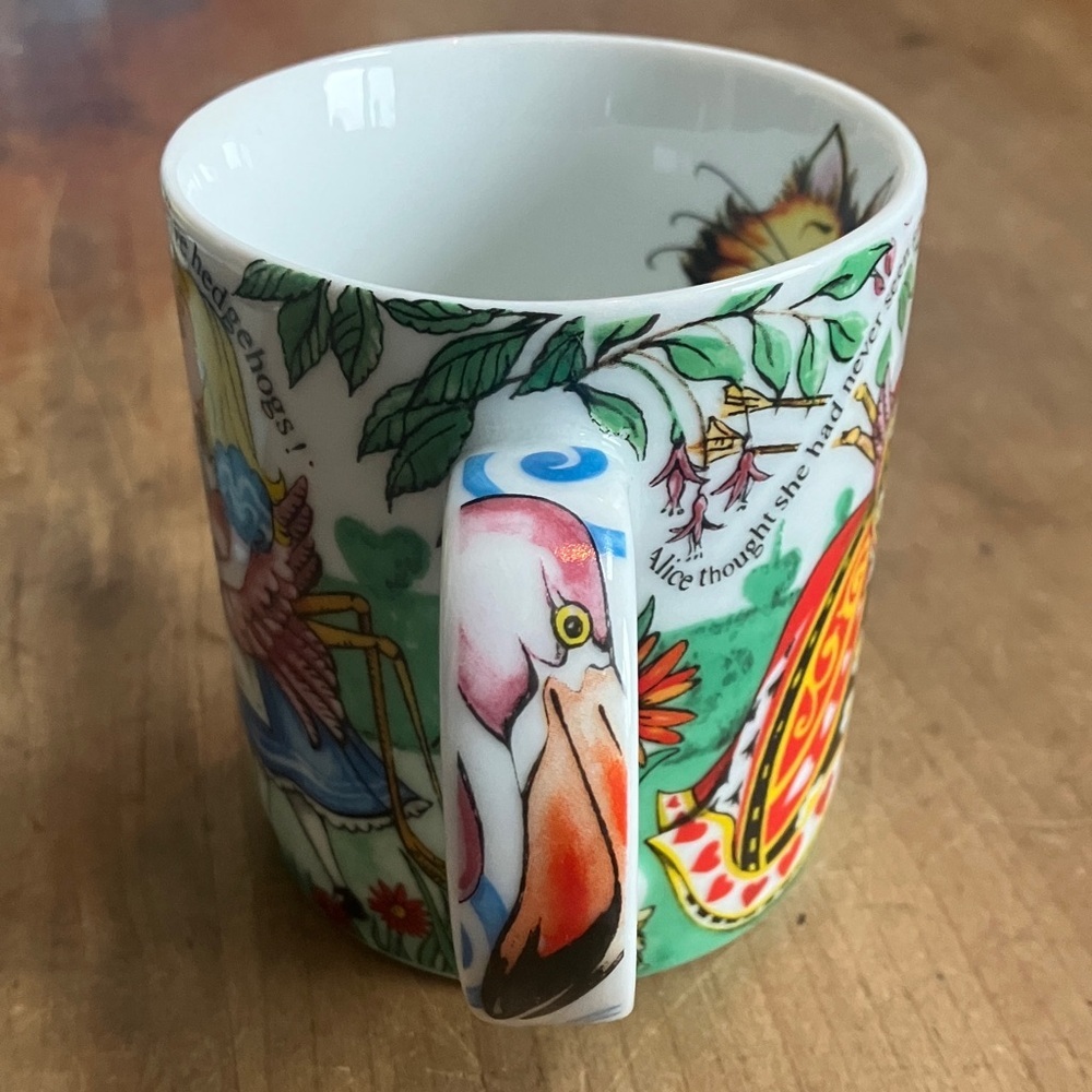 Alice in Wonderland English ceramic Mug by Paul Cardew vintage 2010 - Picture 3 of 16